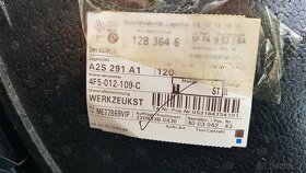 Výplň a víko rezervy Audi A6, v bezvadném stavu - 10