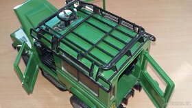 Prodám: hračku Auto a přívěz s koněm - 10