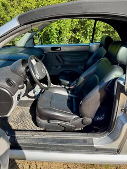 VW New Beetle Cabrio 2.0i - 10