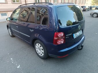 Volkswagen Touran 1.6i LPG. 2007. - 10