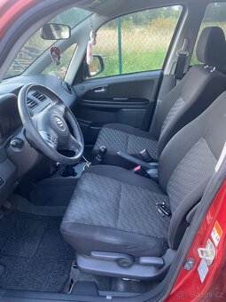 Suzuki SX4 1.6i benzín – 2008 - 10