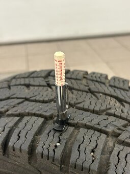 Zimní sada kol NOKIAN 205/75/R16C - 10