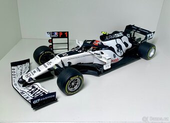 Prodám modely F1 1:18 - 10