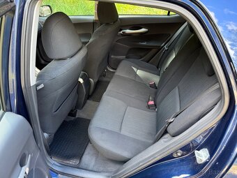 Toyota Auris 1.4 D-4D 66kw, NOVÁ STK - 10