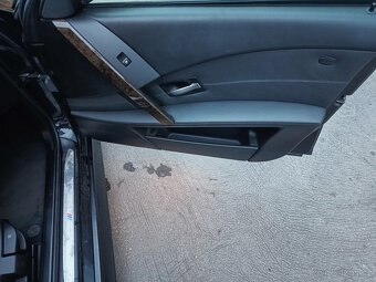 Náhradní díly z BMW e61 Mpaket HIFI CCC panorama xenon - 10