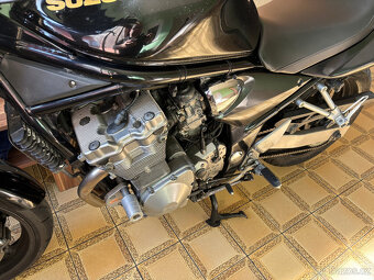 Suzuki Bandit 600 - 10