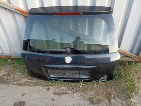 Dveře Fiat Sedici. - 10