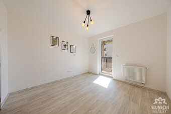 Pronájem moderního bytu 2+kk s terasou a parkovacím stáním, - 10