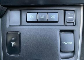 Toyota Auris 1.8i HYBRID AUTOMAT odp. DPH automat 73 kw - 10