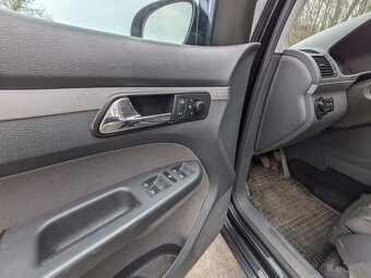 Volkswagen Touran 2.0i CNG, 2006, 80kW, platná STK - 10
