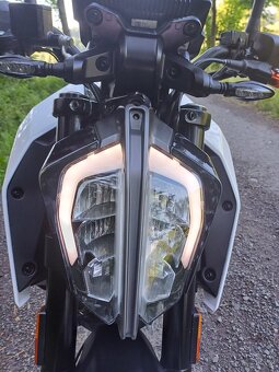 KTM 390 Duke - 10