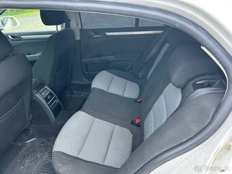 Škoda Superb r.v. 2009 1,8Tsi 118Kw Kosmetické vady - 10