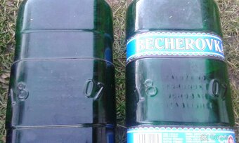 becherovka lahev velká lahev reklamní becherovka - 10