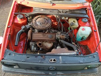 VW golf 1.3 i na renovaci,nebo náhradní díly, dovoz Anglie - 10
