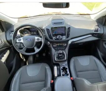 Ford Kuga 2,0TDCi 132kW Titanium 4x4 INDIVIDUAL - 10