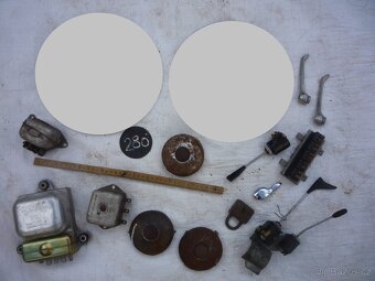 prodám různé hasičské vybavení, autosoučástky, plechové nádr - 10