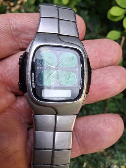 REZERVACE.Nefunkční  hodinky CITIZEN - 10