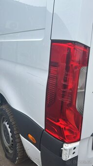 Mercedes-Benz Sprinter - 10