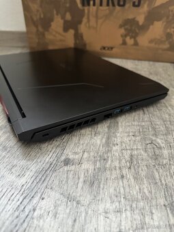 HERNÍ MAŠiNA- RGB Acer Nitro-i5 11.g/SSD/RTX/ - 10