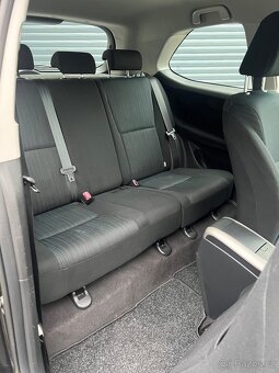 Toyota Auris TRO 1.6 VVT-i AUTOMAT - 10