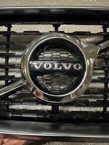 Volvo XC60 II maska - 10