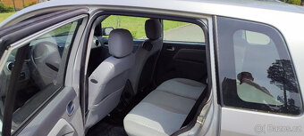 Ford Fusion - 10