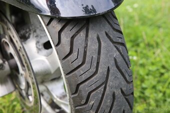 Suzuki Burgman AN400 - 10