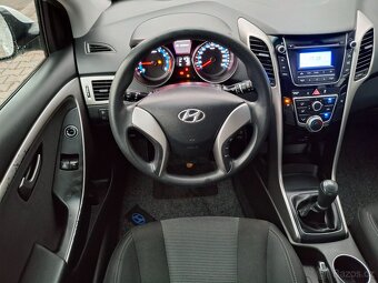 HYUNDAI i30 1.4 16V 74kw - 10