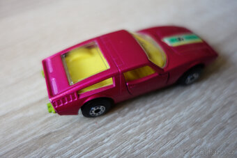 Matchbox Superfast No. 32 Maserati Bora - 10