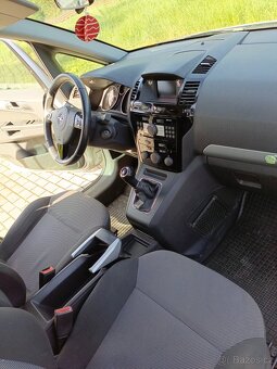 7 míst Opel Zafira B 1.6. 16V 85kW benzin rv 2009 naj 219tkm - 10