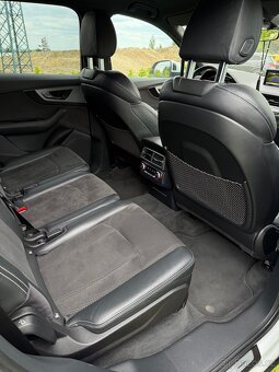 Audi Q7 S-line - 10