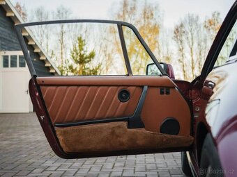 Porsche 911 3.0 SC - 10
