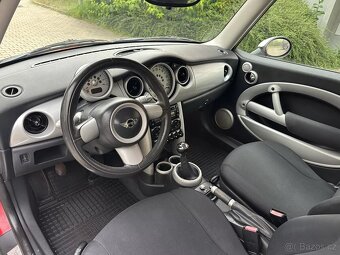 Mini Cooper One R50 1.6 85kW Najeto 105tis Klima ALU kola - 10