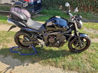 Rezervace do 15.5 Yamaha FZ6 S2 - 10