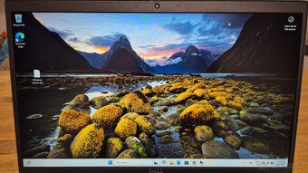 Dell Latitude 5520 - 10