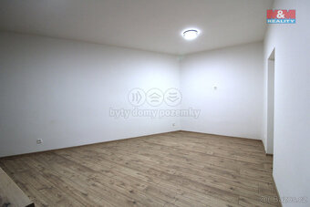 Pronájem bytu 1+kk, 35 m², Líbeznice, ul. Pod lipami - 10