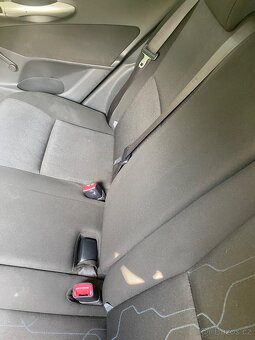 Prodám Toyotu auris - 10