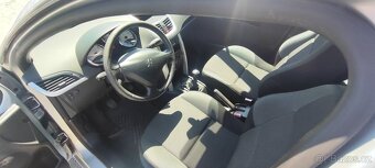 Peugeot 207, 1.4 VTi 70kW Rok výroby: 5/2011 - 10