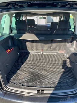 VW touran 2.0tdi - 10