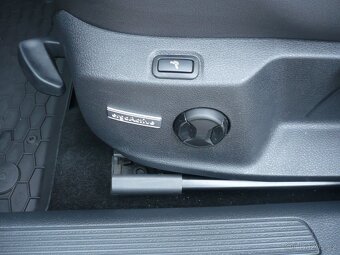 Volkswagen Golf 1.6 TDI 77 kW - 10