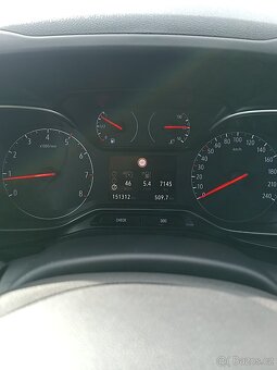 Opel Combo 1.5 CDTI - 10