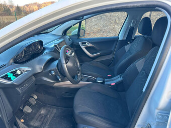Peugeot 2008 - 10