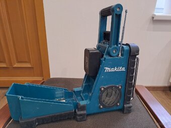 rádio MAKITA - 10