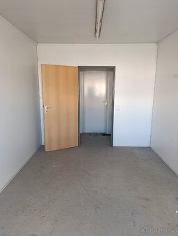 Kancelářský/obytný kontejner CORLEONE ( 3 × 6 a výška2,8m) - 10