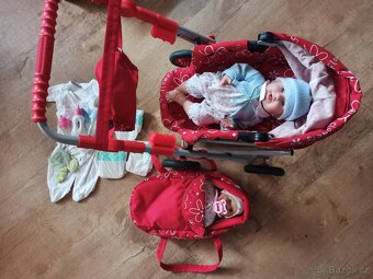 Kočárek na panenky a panenky - 10