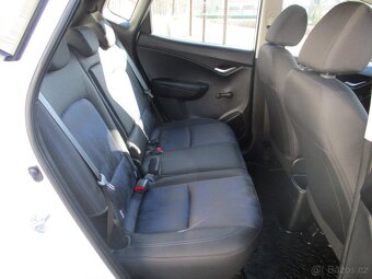 HYUNDAI iX 20 - 1.6 i - 1.majitel, jen 48000 km - 10