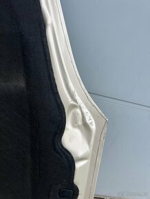 kapota Volvo V40 2012 - 2019 - 10