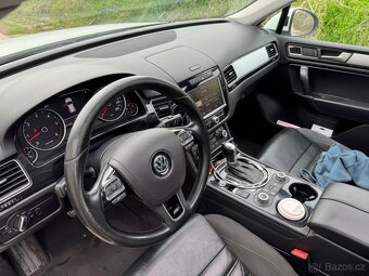 VW Touareg 7P 3.0 ,R-LINE ,keyless ,webasto v mobilu - 10