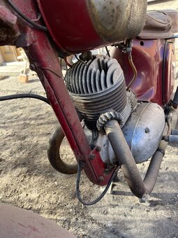 Jawa 250/ 353 - 10