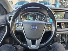 VOLVO V40 D4 2.0 140KW 2014 - 10